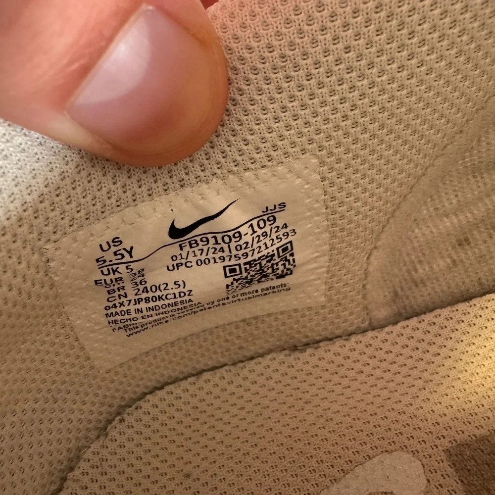 Size 5.5 Y / 7 Women's - Nike Dunk Low GS Phantom Silver White Shoes Sneaker